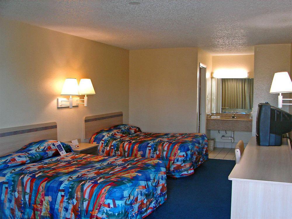 6-lancaster, Tx - Desoto - Hotel 2*