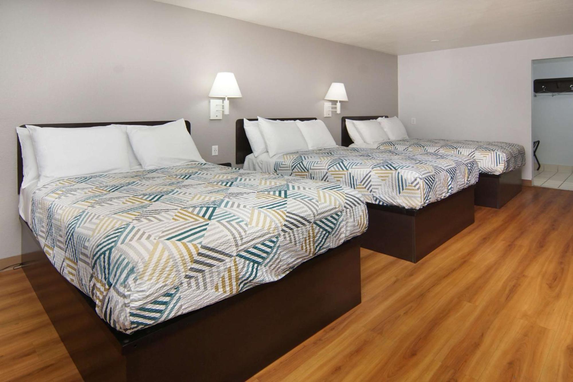 6-lancaster, Tx - Desoto - Hotel